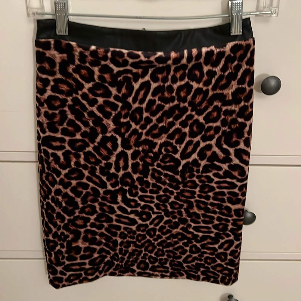 Lavender Brown leopard skirt NWT